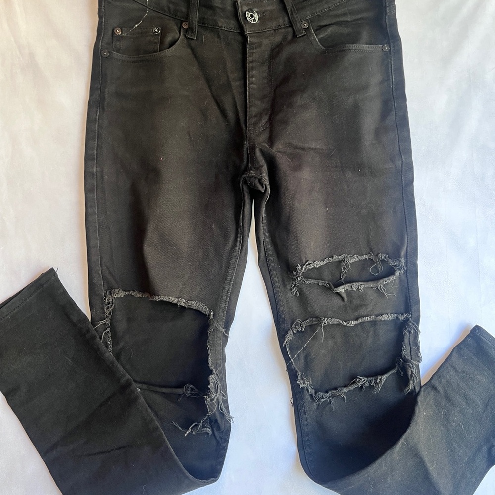 Men's Black KDNK distressed jeans 32/32 - Picture 2 of 7